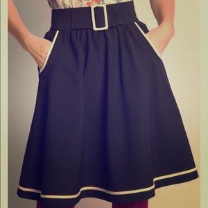 NWOT ModCloth Outlined To Impress A-Line Skirt XL
